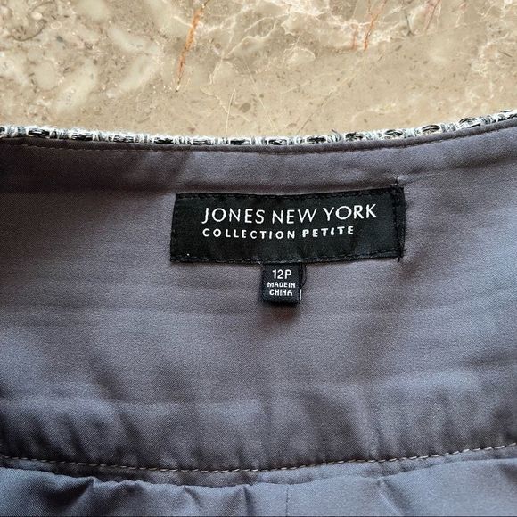 COPY - Jones New York tweed type material liner side zipper size 12P - Picture 7 of 10